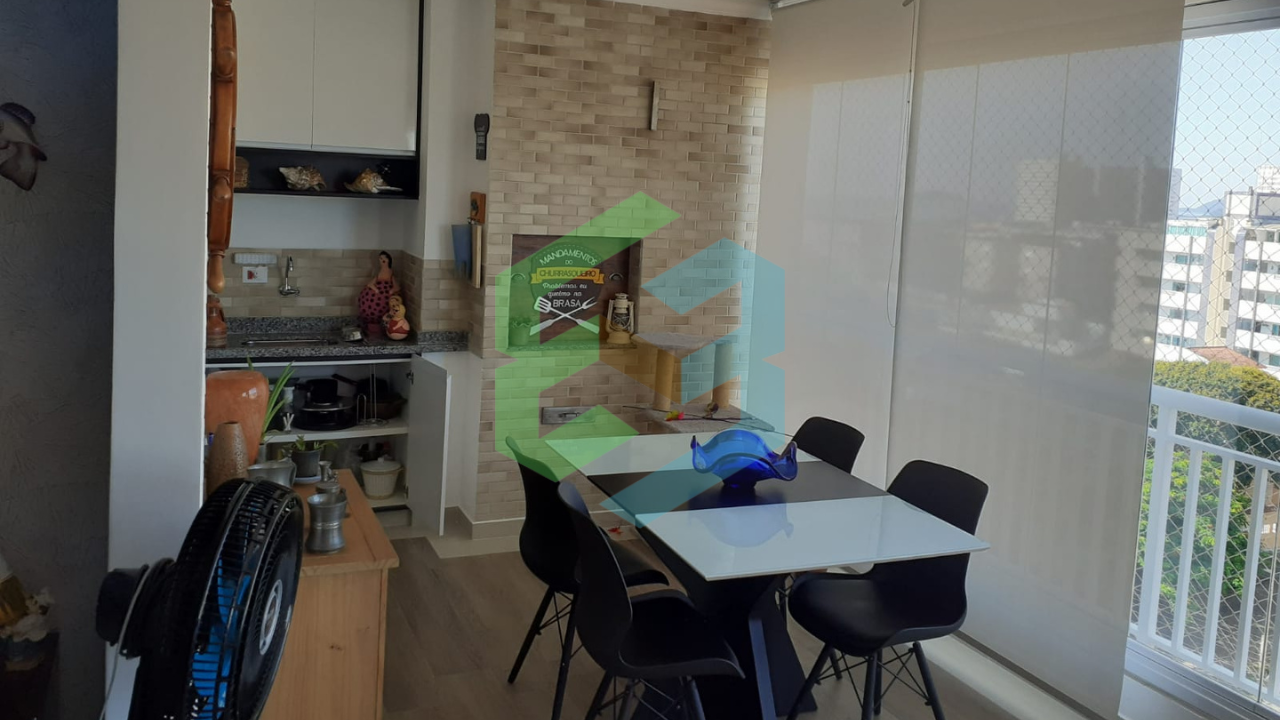 Apartamento 3 dorm (1 suíte), duas vagas de garagem – Centro