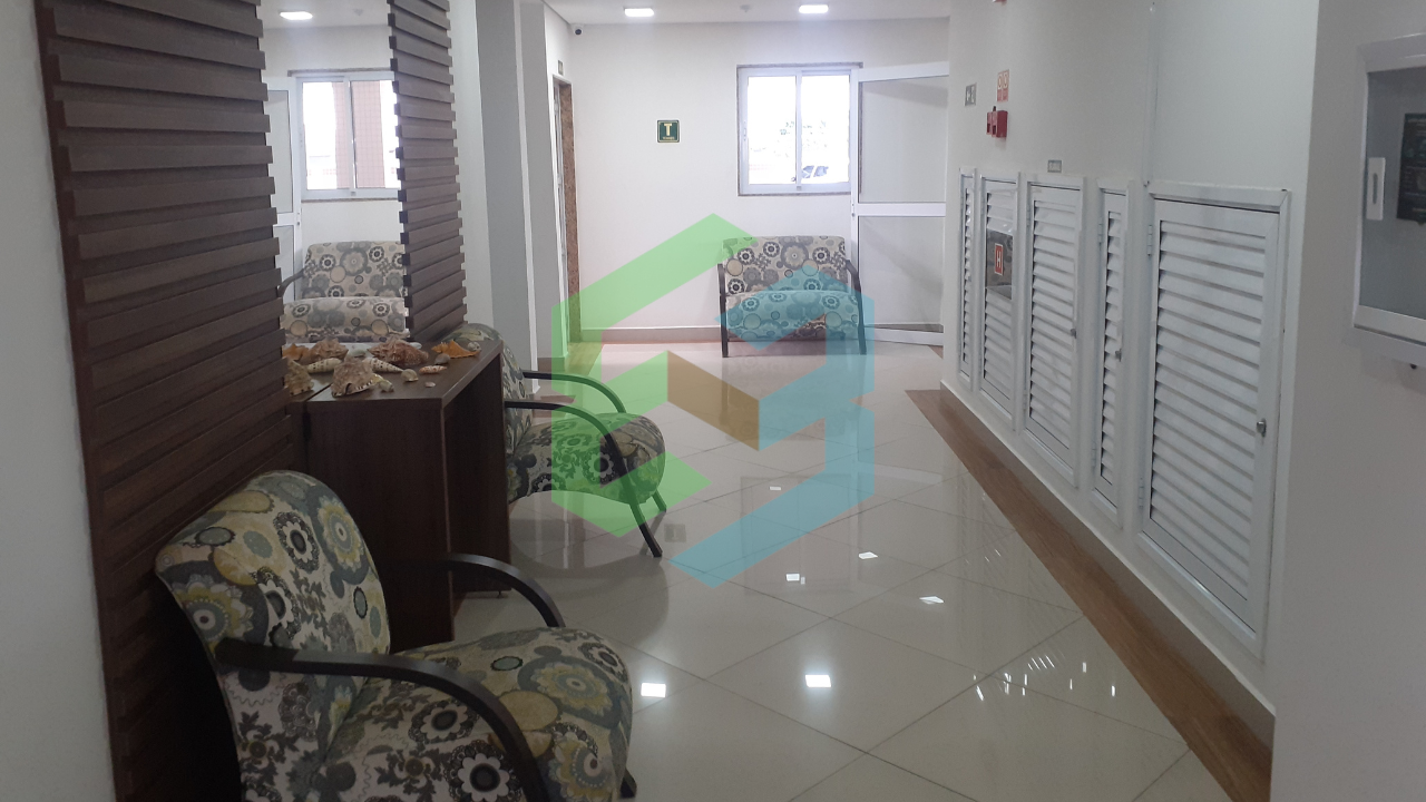 Apartamento 2 dorm (1 suíte), 2 vagas e depósito – Centro