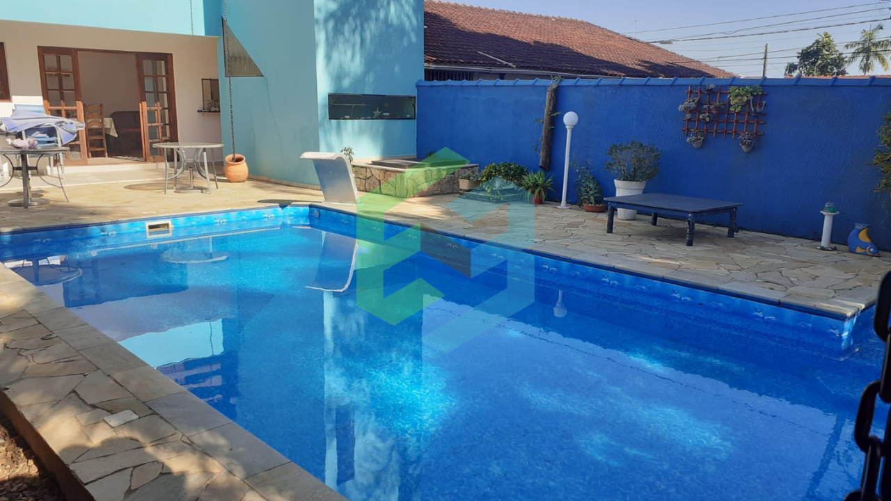 Casa para pousada/spa, 9 dorm (7suítes), piscina e mirante