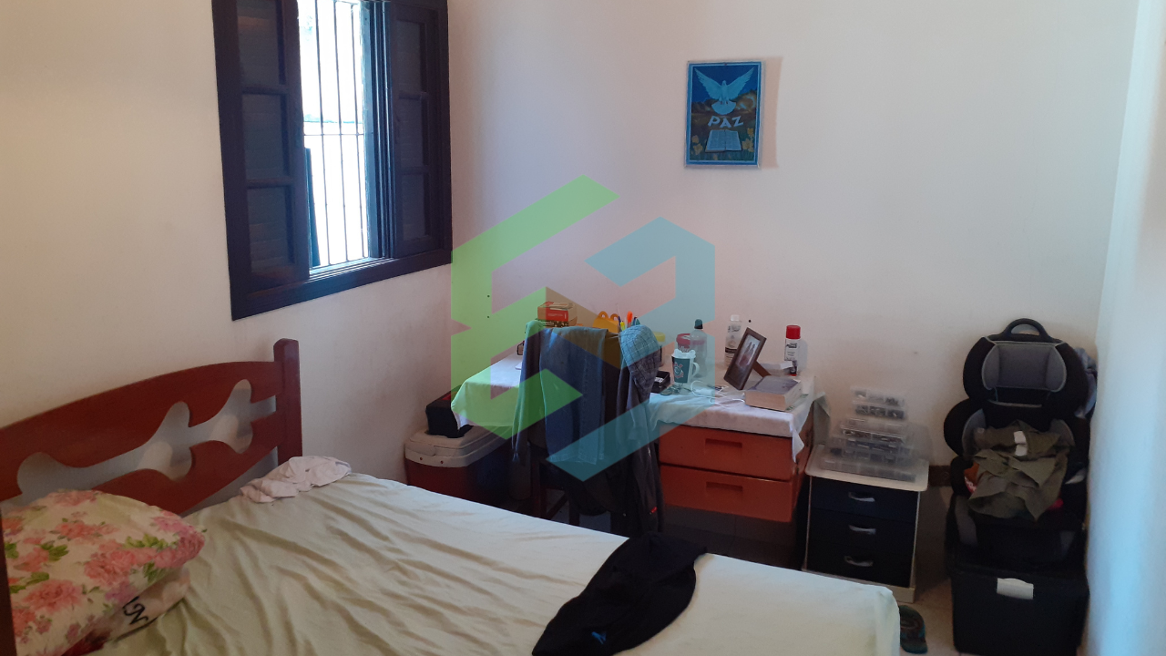 Casa 3 dorm (1 suíte) edícula e piscina
