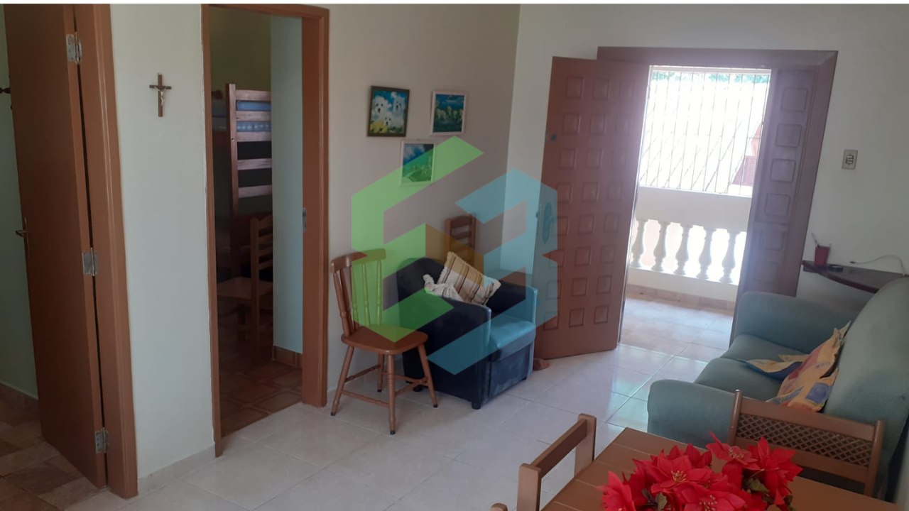 Casa alta de 3 dorm (1 suíte), quintal enorme, 10 vagas garagem