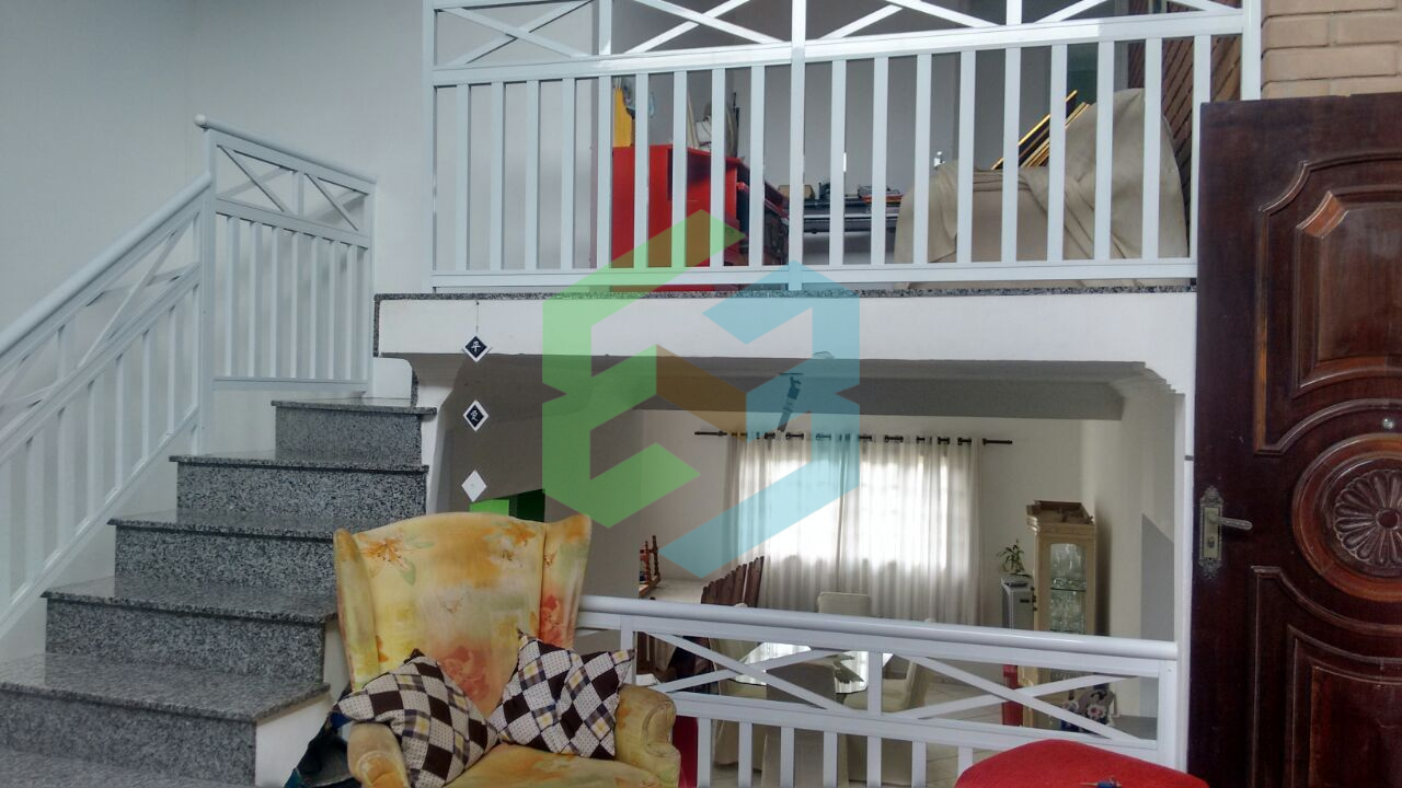 Casa de campo com 3 dorm (1 suíte) – Centro – Itariri