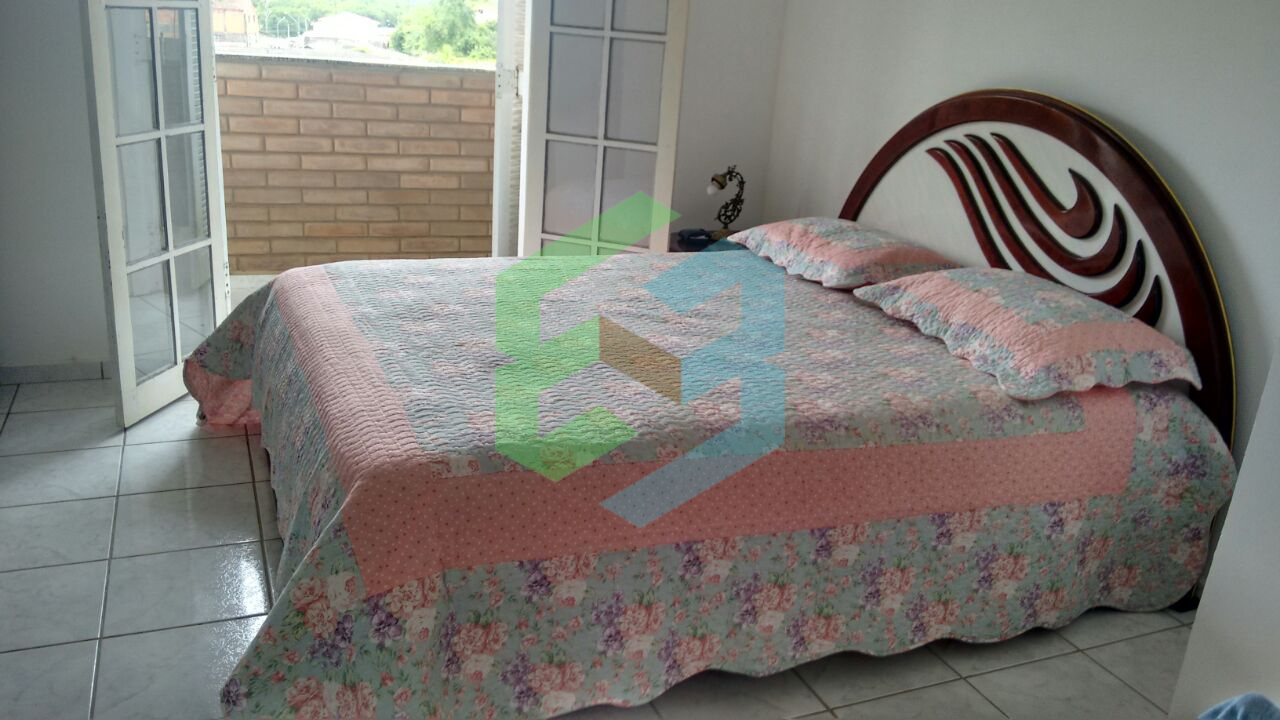 Casa de campo com 3 dorm (1 suíte) – Centro – Itariri
