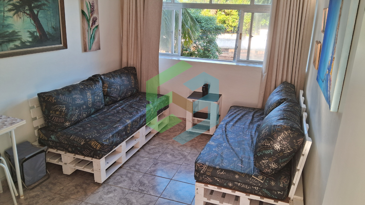 Apartamento de 1 dormitório (2º reversível) no Centro, perto da praia