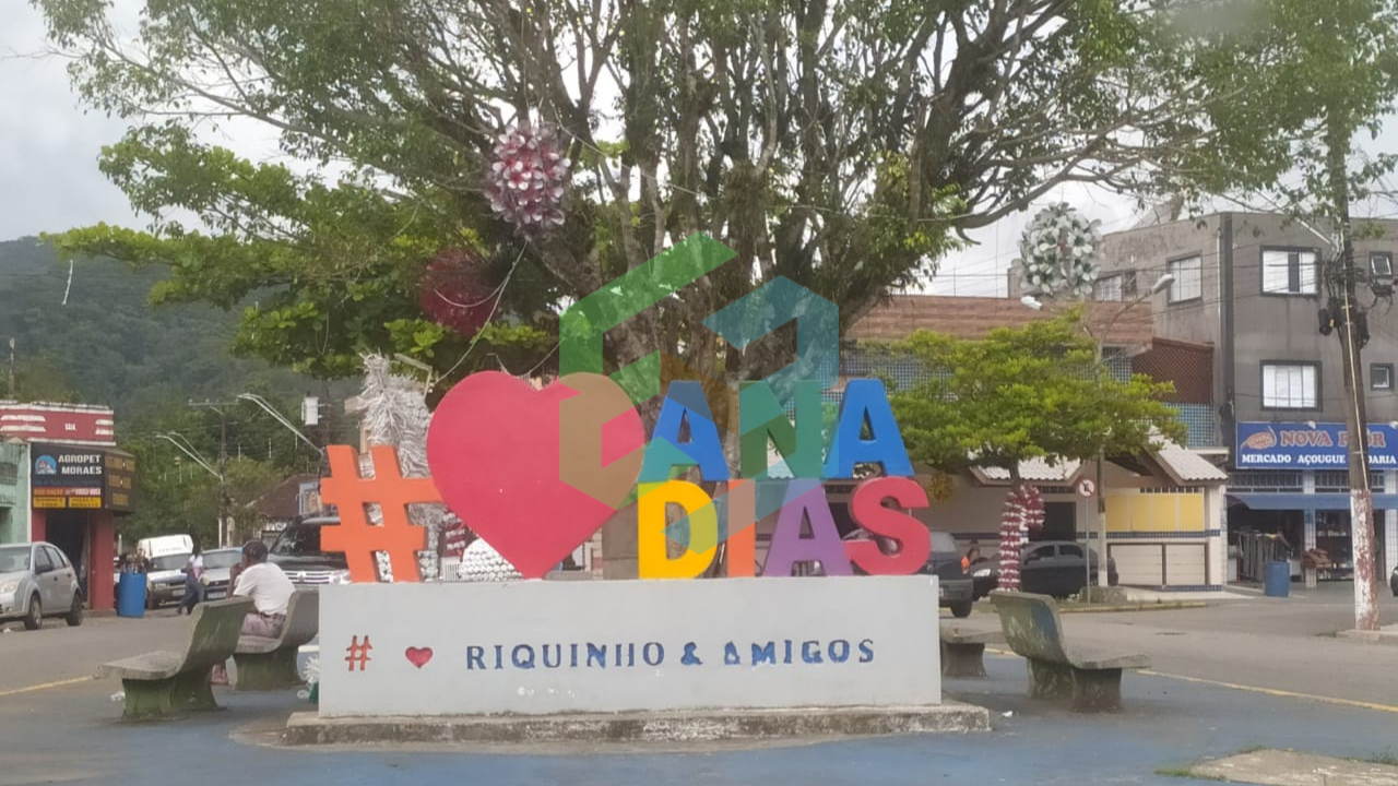 Chácara em condomínio fechado – 100m²- em Ana Dias