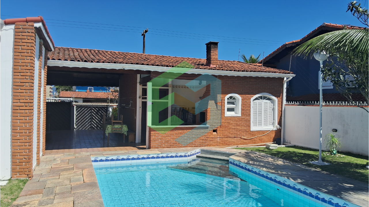 Casa 3 dorm (3 súítes), 7 vagas, entrada por 2 ruas diferentes