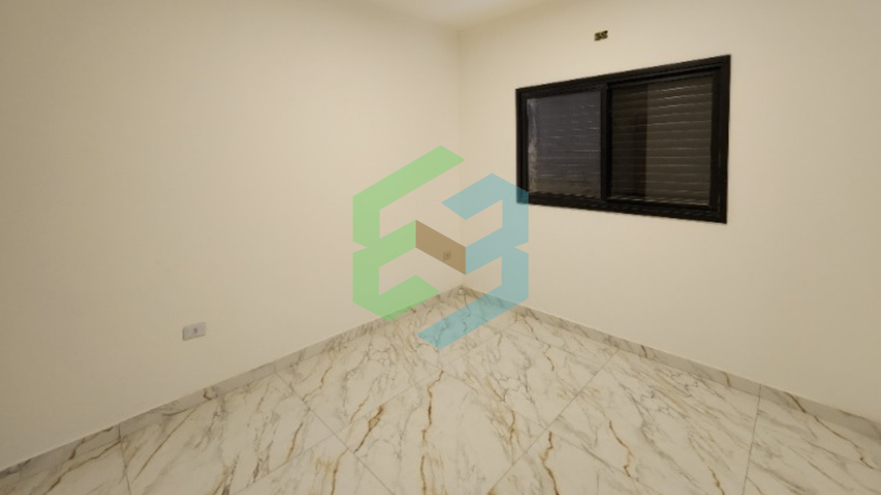 Flora Rica II – Casa 2 dormitórios (1suíte), piscina e 2 vagas