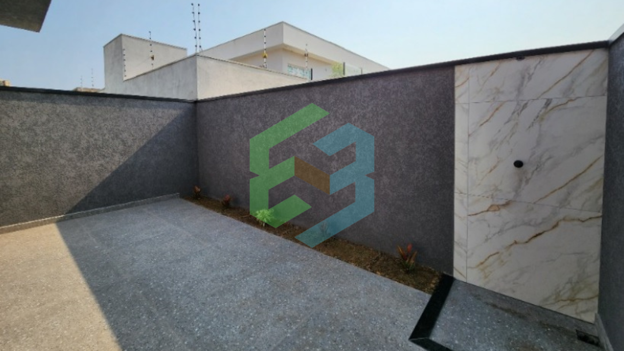 Flora Rica II – Casa 2 dormitórios (1suíte), piscina e 2 vagas
