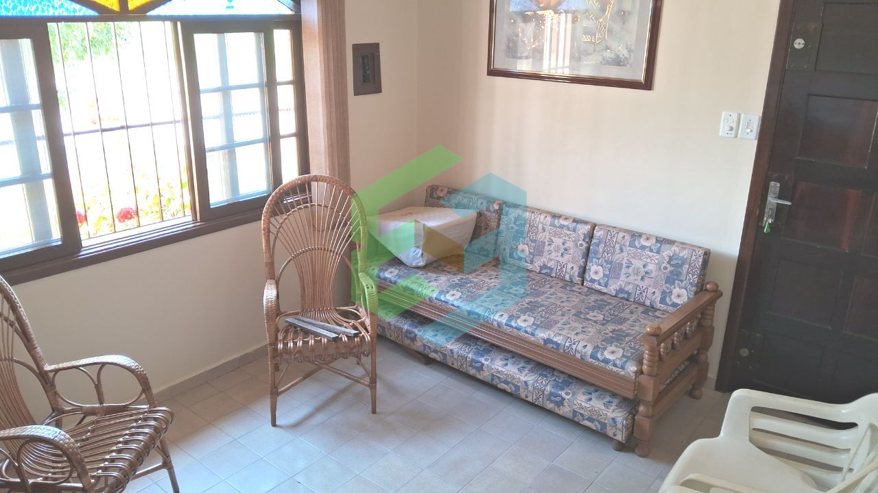Casa geminada 2 dormitórios (1 suíte) 4 vagas de garagem