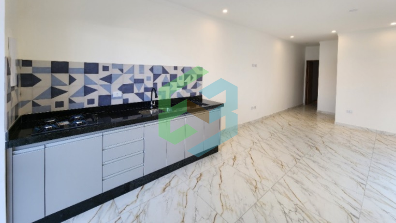 Flora Rica II – Casa 2 dormitórios (1suíte), piscina e 2 vagas