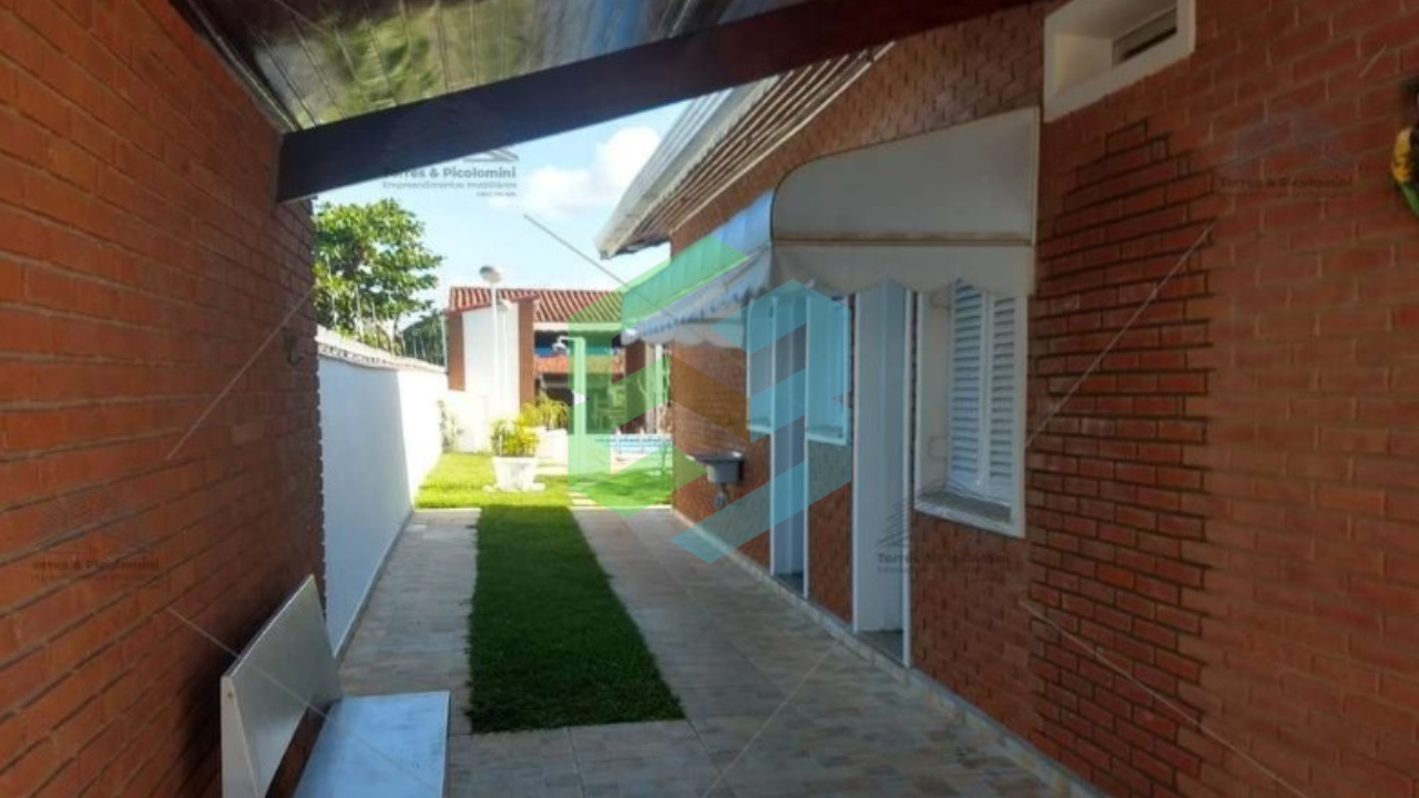 Casa 3 dorm (3 súítes), 7 vagas, entrada por 2 ruas diferentes