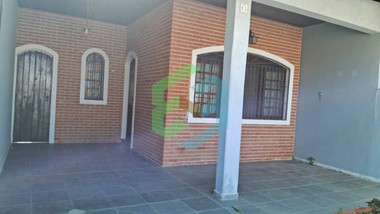 Casa de 3 dorm (1suíte), sala ampla,edícula em rua sem saída