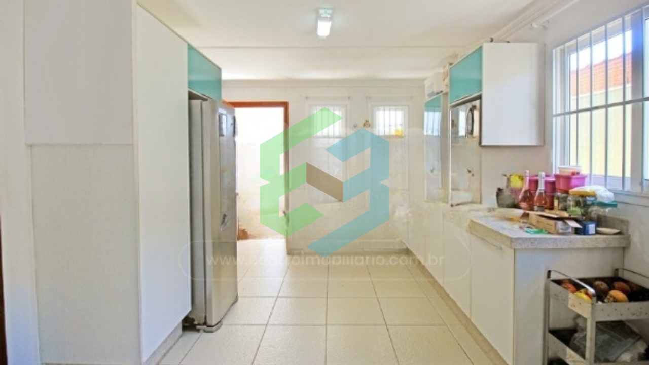 Casa no Oásis, 3 dorm (1 suíte), 2 vagas, piscina, próximo a praia