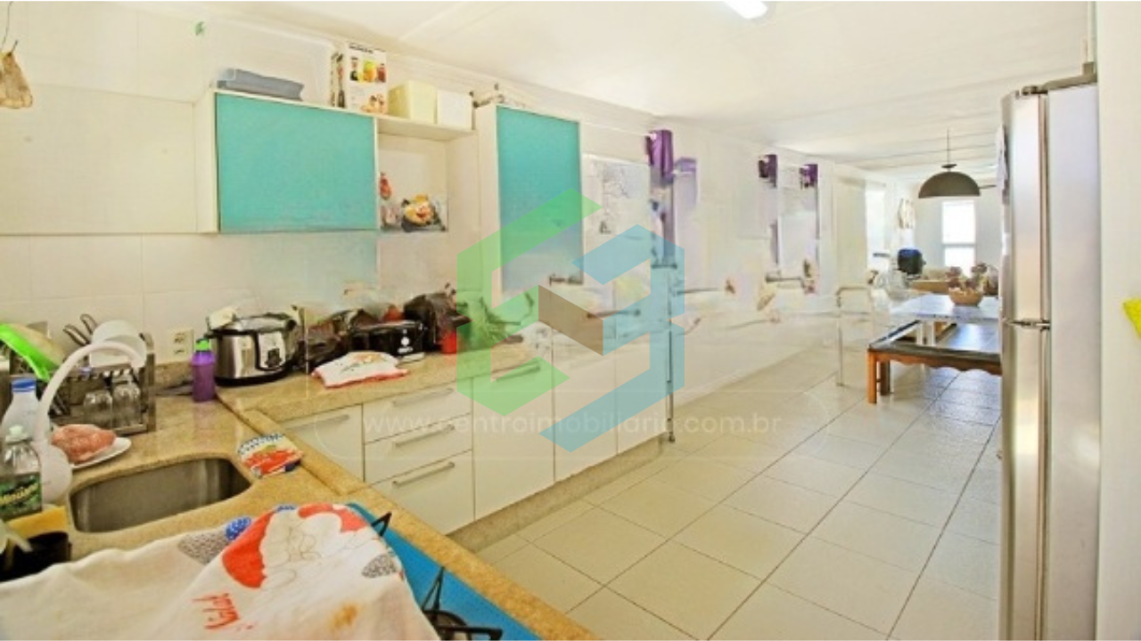 Casa no Oásis, 3 dorm (1 suíte), 2 vagas, piscina, próximo a praia