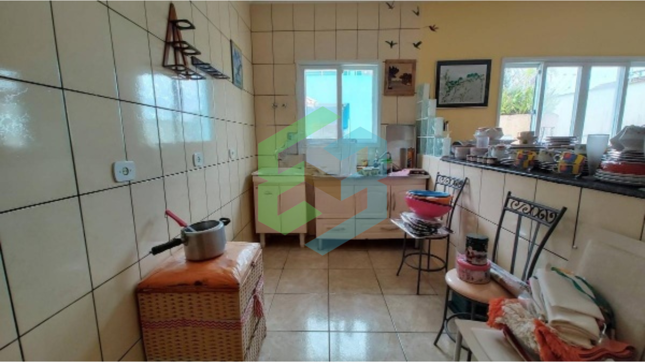 Sobrado 4 dorm (2 suítes), piscina, área gourmet, 6 vagas