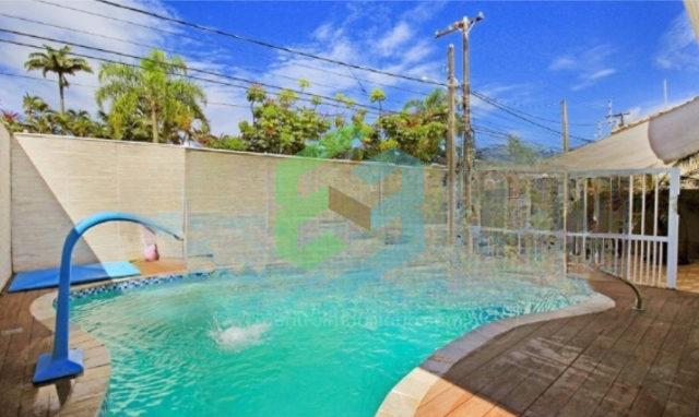Casa no Oásis, 3 dorm (1 suíte), 2 vagas, piscina, próximo a praia