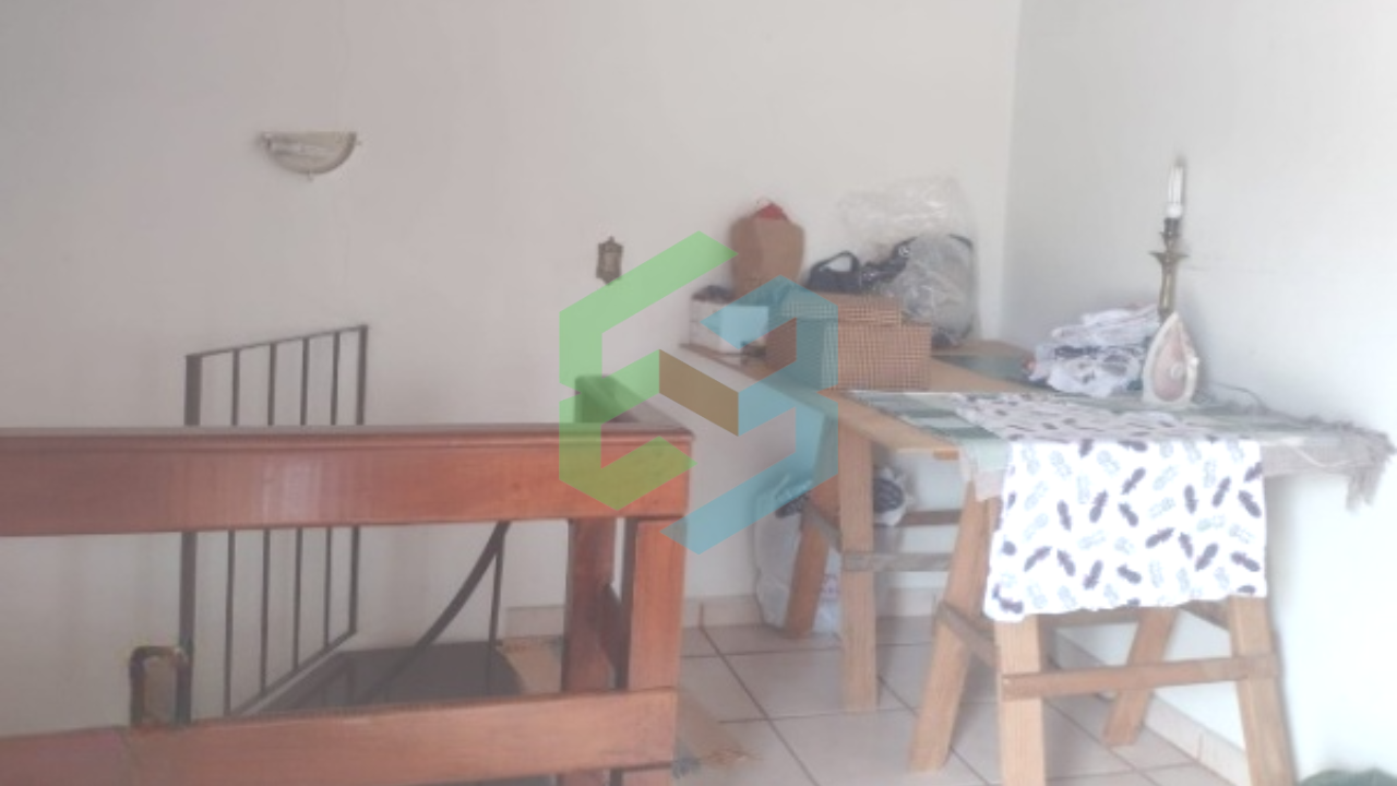 Casa geminada 3 dorm (1 suíte com sacada), 2 vagas e piscina