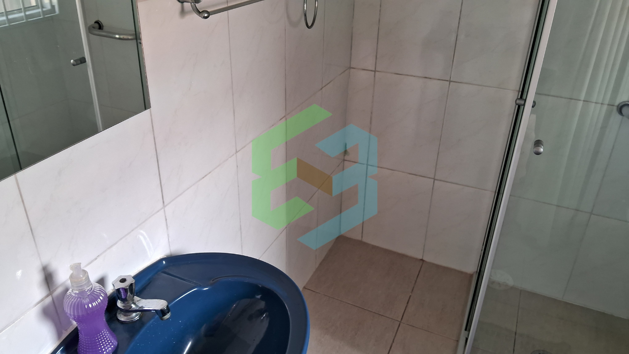 Casa 3 dorm no Centro com cara de micro chácara, 5 vagas
