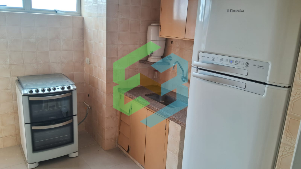 Apartamento no centro com 1 dormitório sem garagem