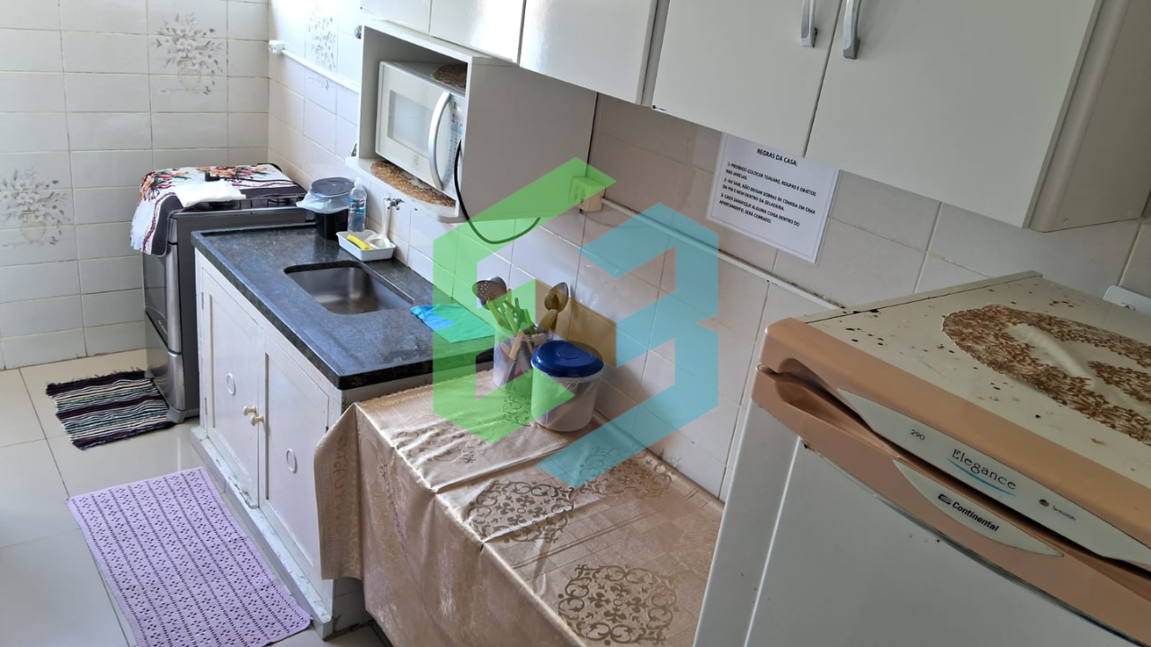 Kit no Centro com 1 dorm e garagem