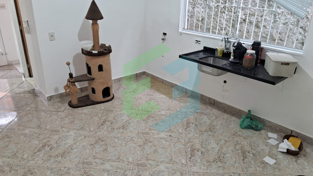 Oportunidade: Casa Próxima à Praia com Edícula em Peruíbe