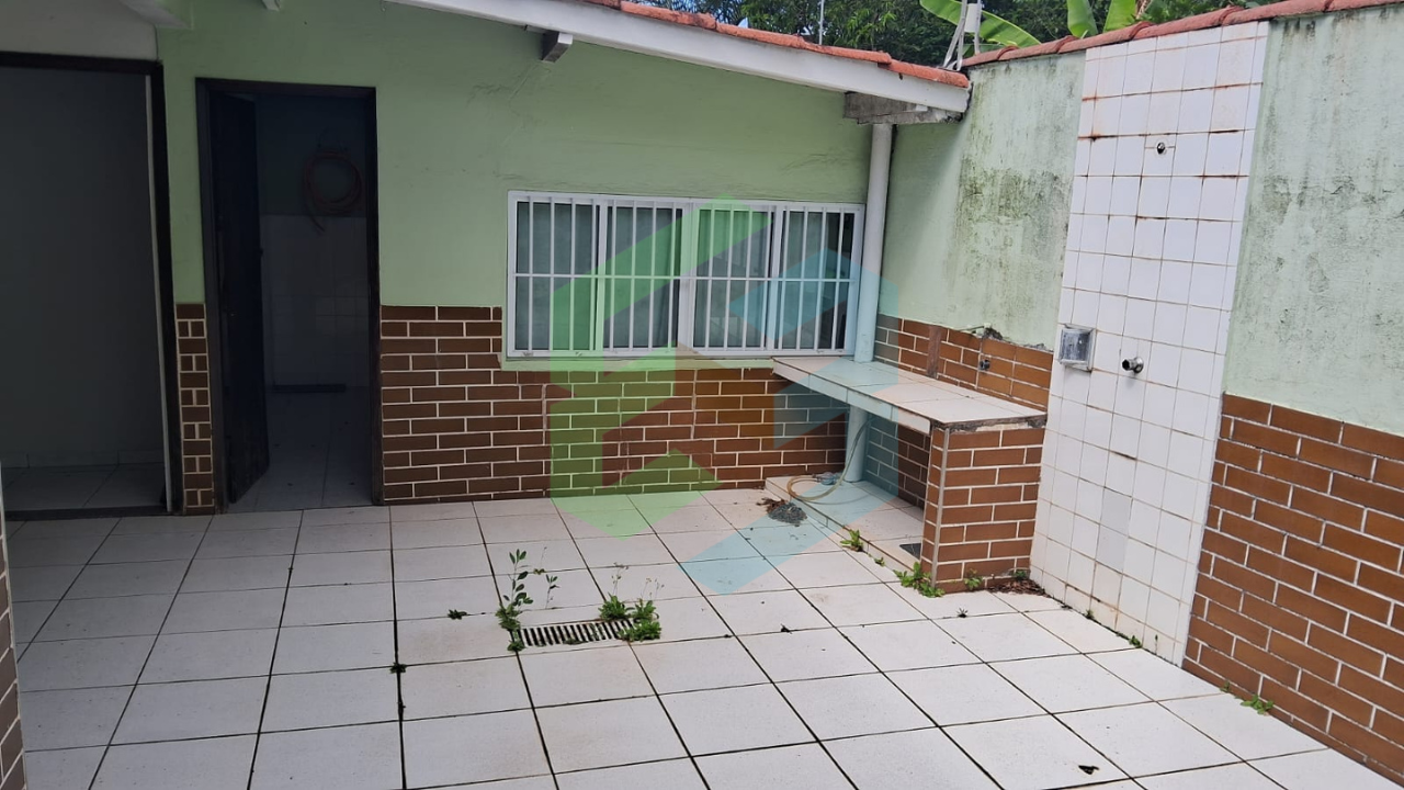 Mini chácara, 2 dorm, sem degraus no Centro de Peruíbe