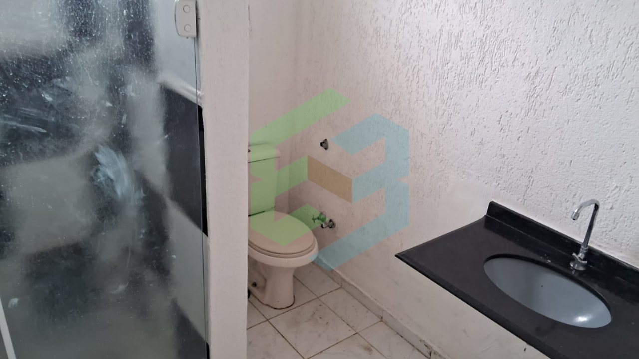 Oportunidade: Casa Próxima à Praia com Edícula em Peruíbe