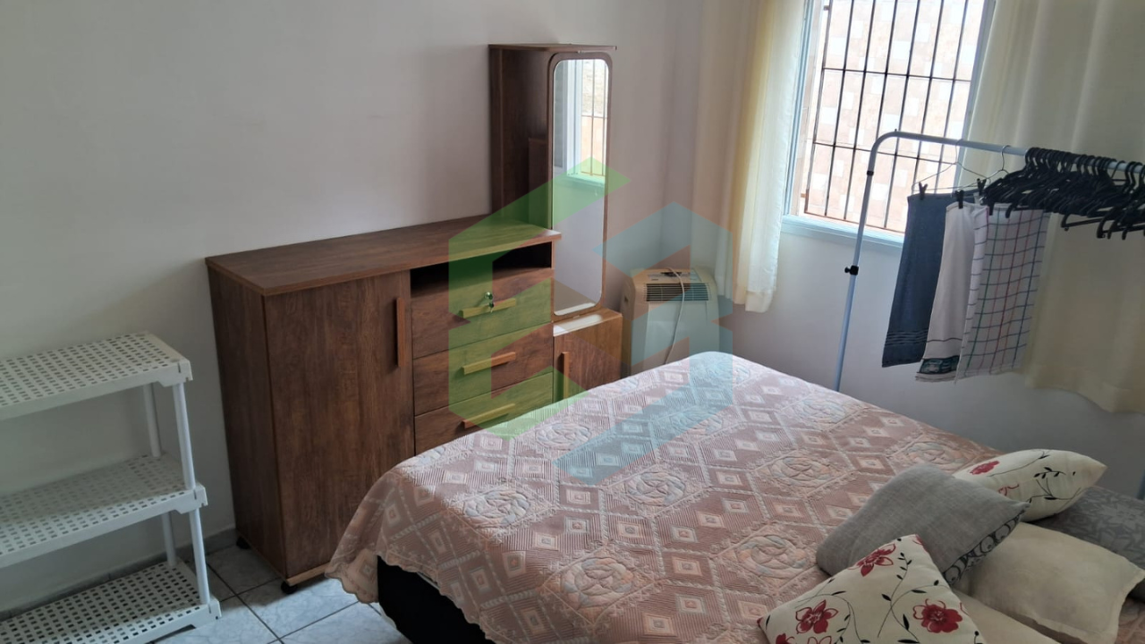 Casa terrea 2 dorm (1 suite), 800 m da praia – Residência ou Comércio