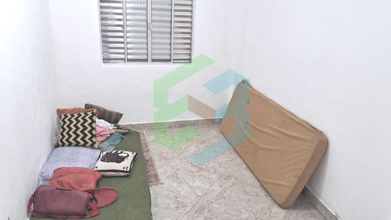 Oportunidade: Casa Próxima à Praia com Edícula em Peruíbe
