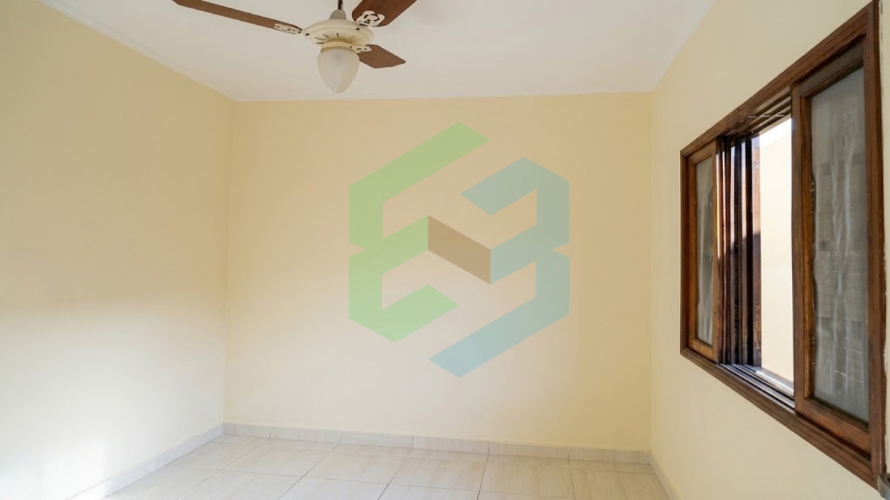 Casa no Stella Maris, 3 dorm e 700 metros da praia