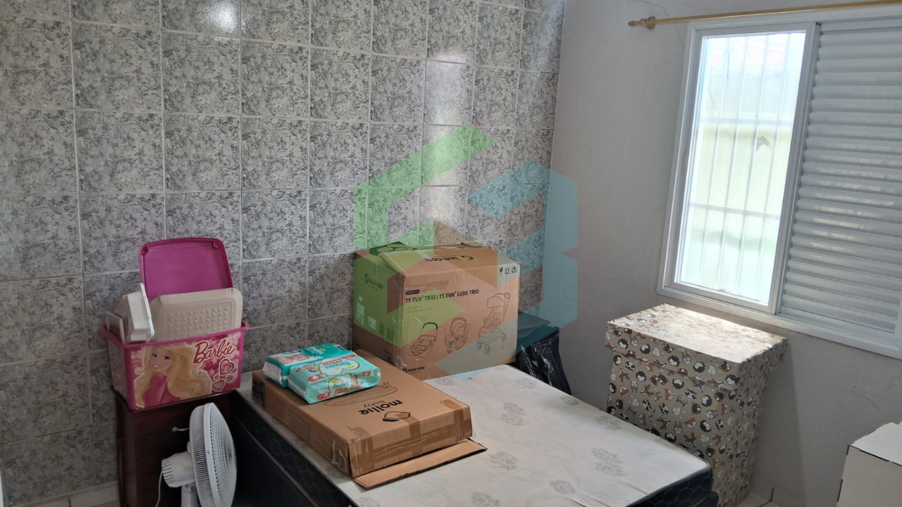 Mini chácara, 2 dorm, sem degraus no Centro de Peruíbe