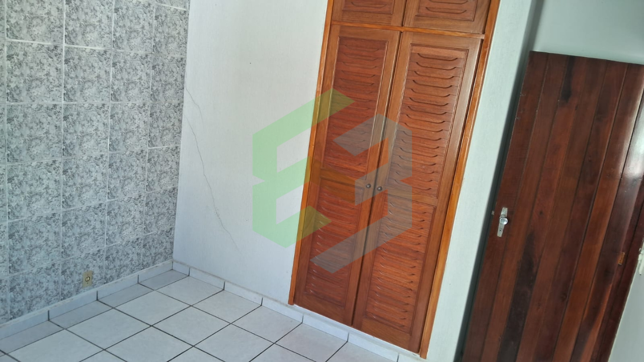 Mini chácara, 2 dorm, sem degraus no Centro de Peruíbe