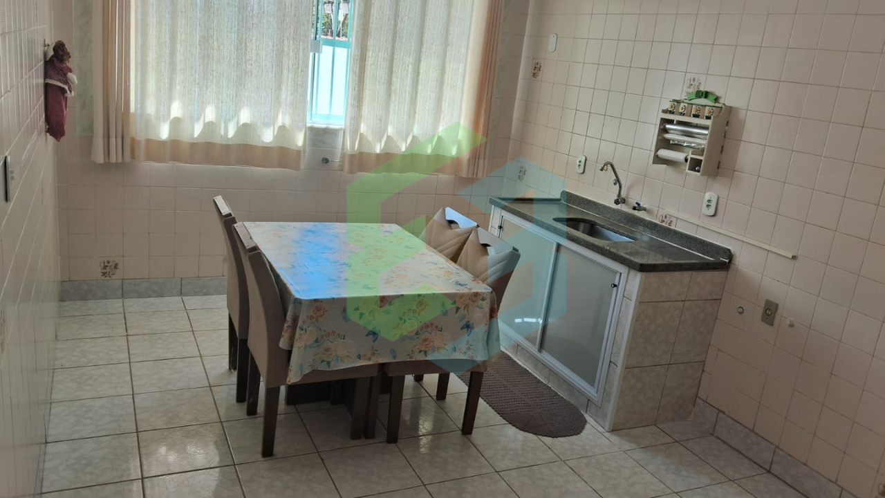 Mini chácara, 2 dorm, sem degraus no Centro de Peruíbe