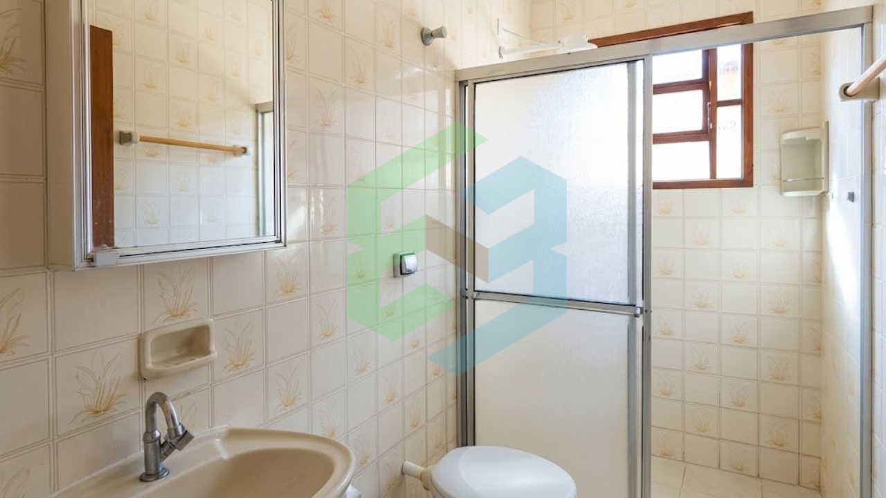 Casa no Stella Maris, 3 dorm e 700 metros da praia